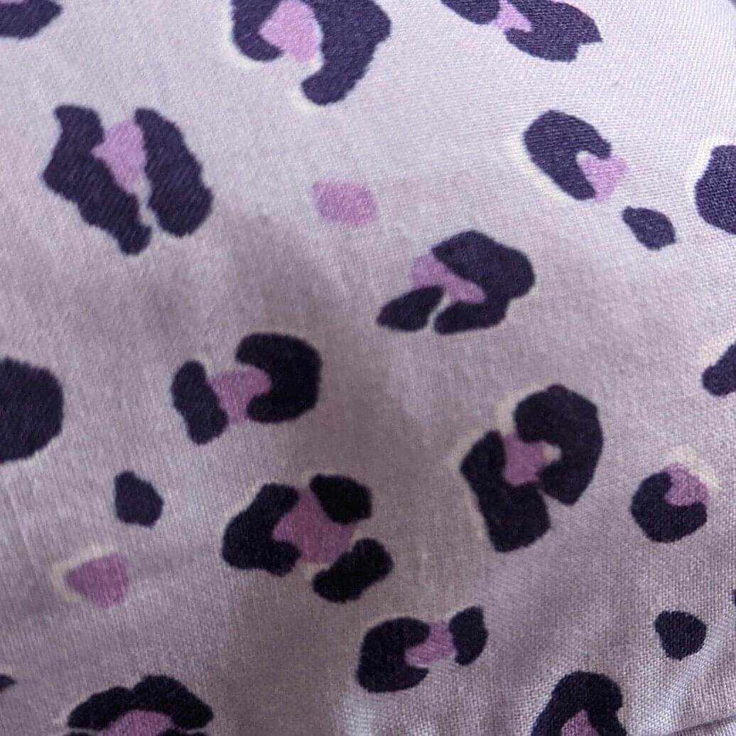 Bio-Baumwollstoff Leoparden Print Lila - KATHA covers