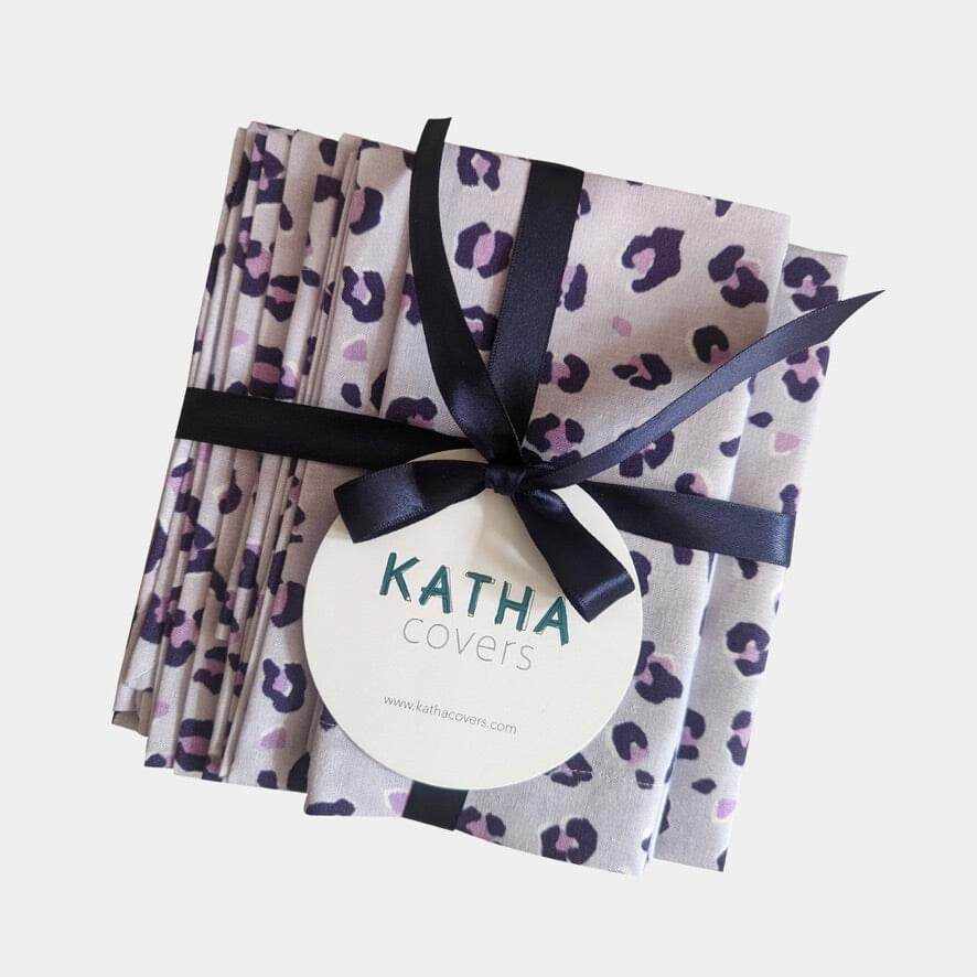 Bio-Baumwollstoff Leoparden Print Lila - KATHA covers