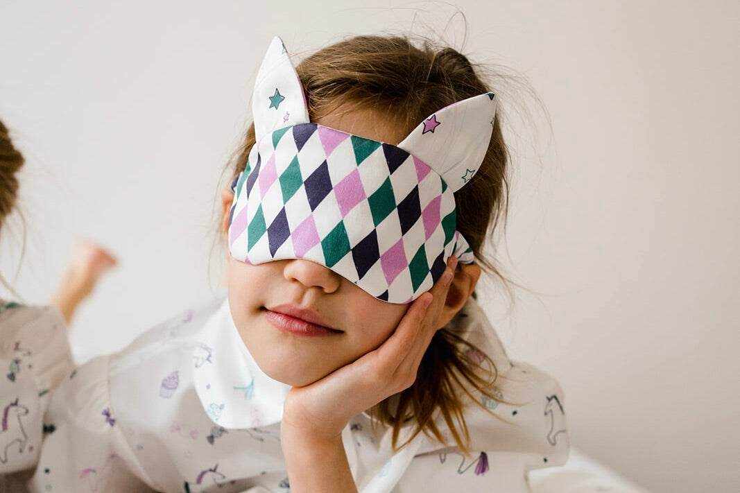 Schlafmasken für Kinder im Test - Warum mit Schlafmaske schlafen? - KATHA covers